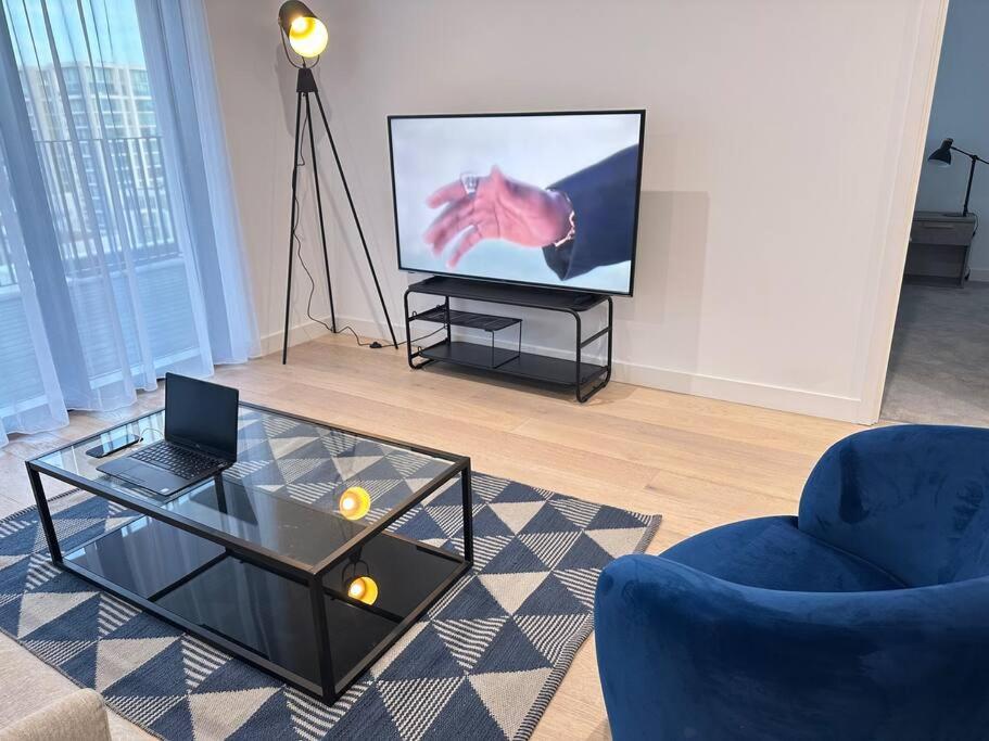 Spacious Modern 1 Bed Apartment. 런던 외부 사진