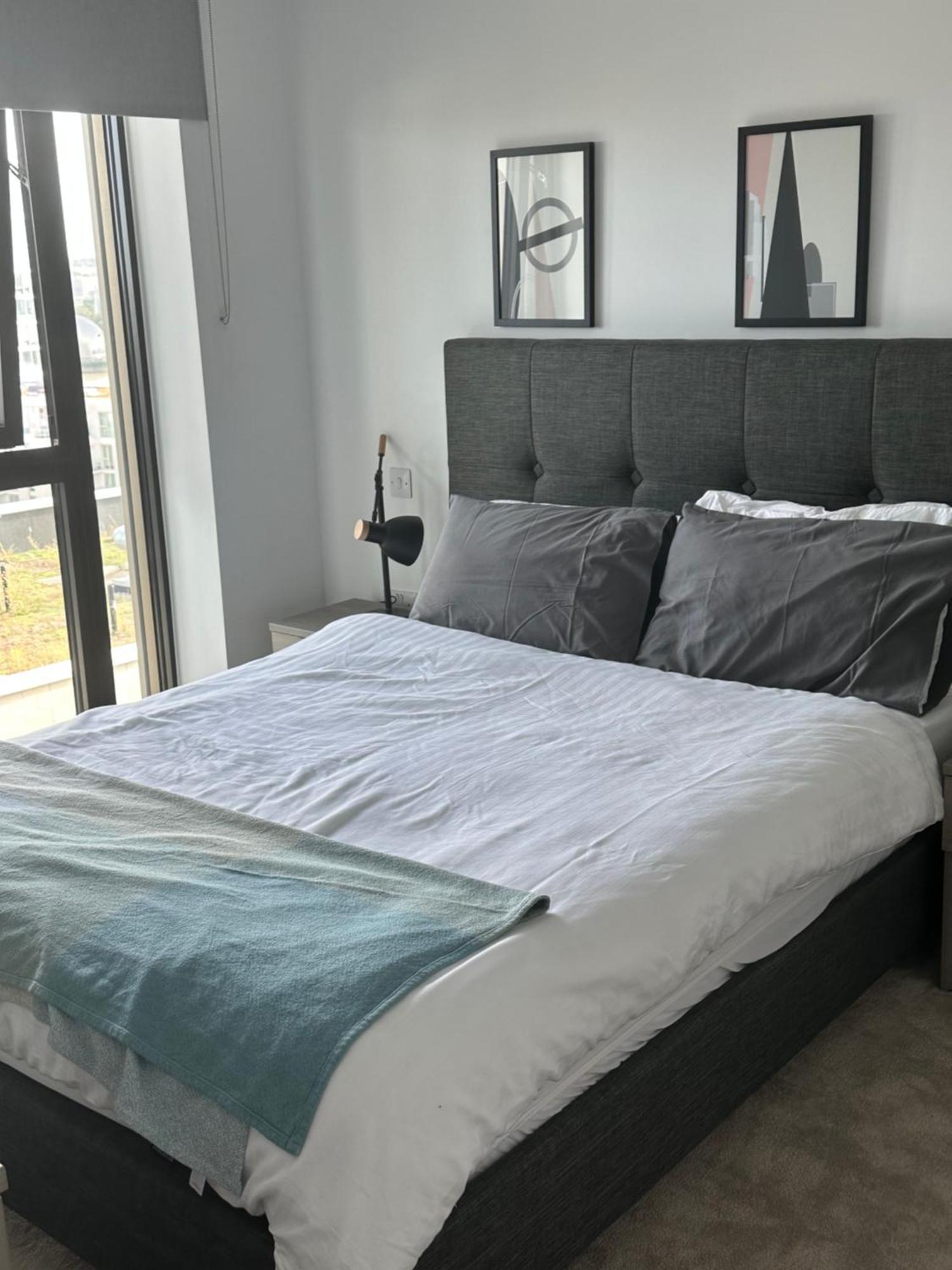 Spacious Modern 1 Bed Apartment. 런던 외부 사진